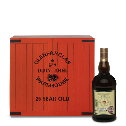 Glenfarclas 25 Year Old Christmas Gift Pack with Glencairn Glasses & Water Jug